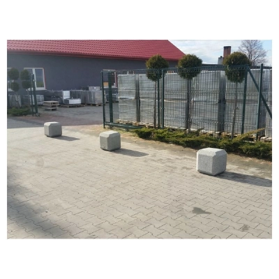 Betonowy słupek parkingowy 40cm HK 326