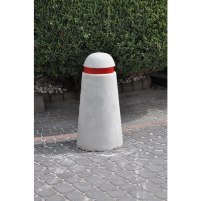 Betonowy słupek parkingowy 80cm HK 307A - taśma odblaskowa, beton architektoniczny