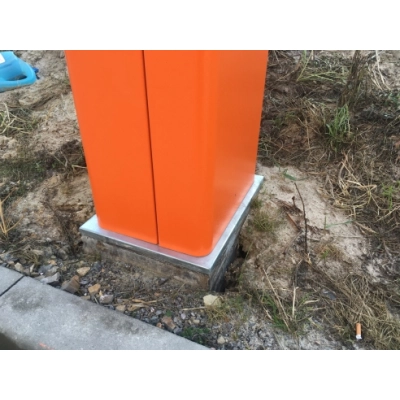 Fundament F2 z szlabanem