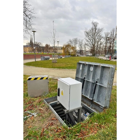 Podziemna rozdzielnica elektryczna z windą TP-X INNOTECHNIKA Podziemna rozdzielnica elektryczna z windą TP-X INNOTECHNIKA