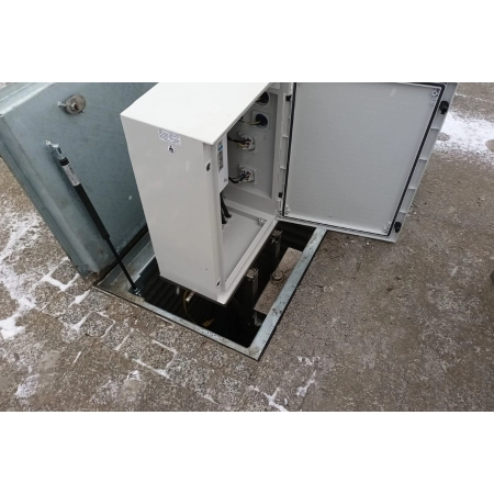 Podziemna rozdzielnica elektryczna z windą TP-X INNOTECHNIKA Podziemna rozdzielnica elektryczna z windą TP-X INNOTECHNIKA
